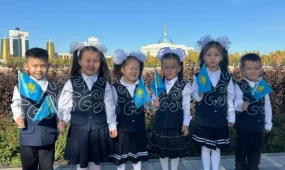 Астаналық балабақша бүлдіршіндері Республика күніне ән арнады