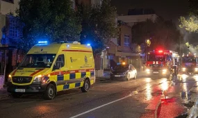 Четыре человека пострадали при пожаре и обрушении крыши в Алматы
