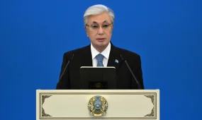 Президент поздравил казахстанцев с Днём Республики