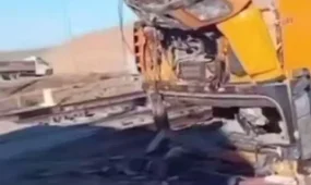 Жүк көлігі пойызбен соқтығысты