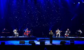 Казахстанские и корейские музыканты объединили домбру и K-pop на одной сцене