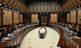 Қазақстан мен Түркия президенттері кеңейтілген құрамда келіссөз жүргізді