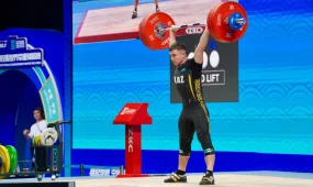 Ауыр атлетика: Пётр Хребтов әлем чемпионатында үздік үштікке енді