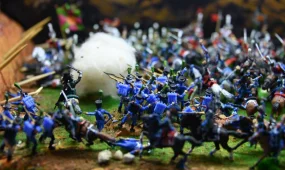 Мини-армия в масштабе 1:72: солдаты Карагандинского гарнизона воссоздают великие битвы истории