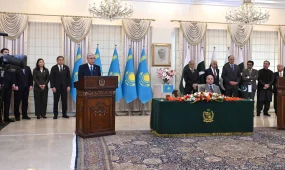 Қасым-Жомарт Тоқаев Шахбаз Шарифке алғыс айтты