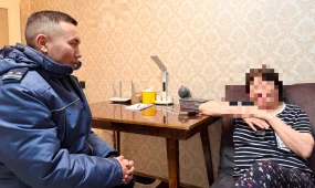 Полицейский спас жительницу Рудного от мошенников