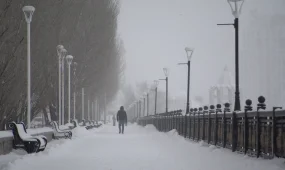 Толассыз жауған қар астаналықтарды әбігерге салды
