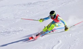 Бүгін шаңғышылар мен конькишілер бақ сынайды