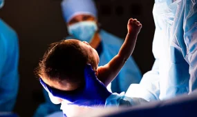 Алматыда салмағы небәрі 730 грамм болатын сәби дүниеге келді