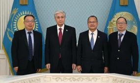 Мемлекет басшысы Sunwah Group корпорациясының төрағасын қабылдады