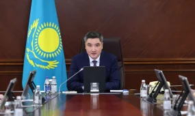 Олжас Бектенов доложил Президенту о результатах укрепления экономики Казахстана
