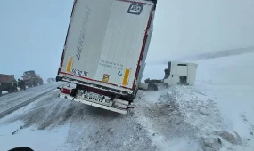 Четыре человека погибли в ДТП на трассе в Актюбинской области
