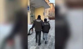 Кітап, ақша және алтын: Шымкентте пәтер ұрлығымен айналысқан әйел ұсталды