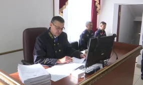 Күйеуін пышақтап өлтірді деп айыпталған әйелдің ісі қайта қаралуда