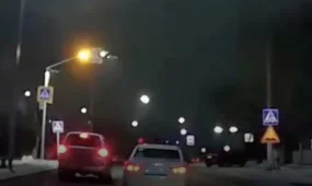 В роддом с мигалками: полицейские помогли беременной женщине добраться в роддом Темиртау в час пик