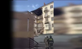 В Балхаше обрушился подъезд пятиэтажного дома