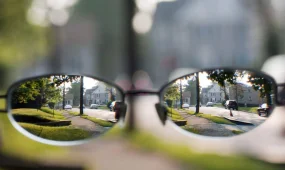 Эпидемию близорукости вызвали не экраны смартфонов, - исследование