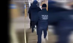 Атырауда тұрғындарға АИТВ инфекциясын қасақана жұқтырған екі трансвестит ұсталды