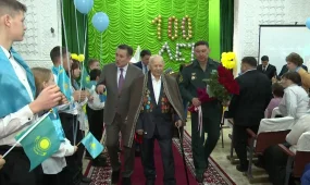 На 100-летний юбилей Ветерану ВОВ из ВКО подарили автомобиль