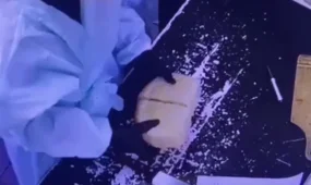 Житель Усть-Каменогорска спрятал телефон в булке для друга в СИЗО