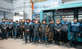 Интересы трудящихся – в центре внимания: коллектив «СемАЗ» единогласно поддержал новую Конституцию