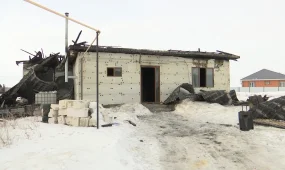 В Актобе семья из четырёх человек осталась без крыши над головой из-за пауэрбанка