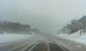 Непогода перекрыла трассу: движение ограничили на участке дороги Актобе – Атырау