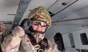 Казахстанка совершила более 1700 прыжков с парашютом