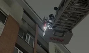 Более 100 человек эвакуировали из горящего дома в Петропавловске