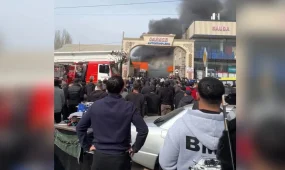 Шымкентте автокөлік жөндеу ғимараты өртенді