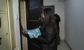 Өңірлерде түсіндіру жұмысы «Есіктен есікке» акциясымен жалғасты