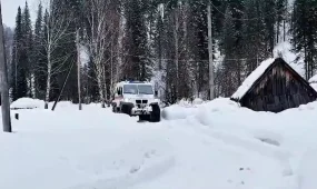 300 легковых и 120 грузовых автомобилей эвакуировано с трасс ВКО