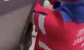 Пьяный мужчина ударил фельдшера скорой помощи в столице (ВИДЕО)