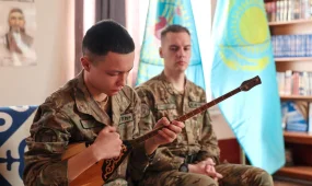 Наурызнама: Ұлттық ұлан сарбазы 100-ге жуық күйді жатқа біледі