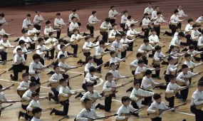 Оралда 1000 домбырашы бір мезгілде күй тартты