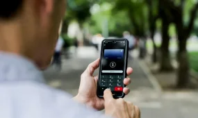 Как защитить деньги в мобильном банкинге: простые правила безопасности