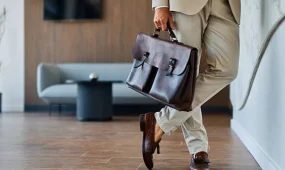 Атырауда құмар ойын ойнаған мемлекеттік қызметкер жұмысынан босатылды