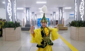 20 тысяч школьников исполнили «Қара жорға» в Павлодарской области