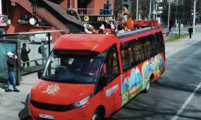 Этно-ритмы на колесах: музыкальный автобус проехал по Алматы к Наурызу