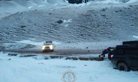 Таудағы түнгі іздеу операциясы сәтті аяқталды: жоғалған отбасы табылды