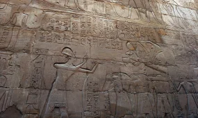 Послание сквозь века: в Египте обнаружили стелу эпохи императора Тиберия