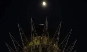 Более 50 объектов столицы отключили подсветку в «Час Земли»