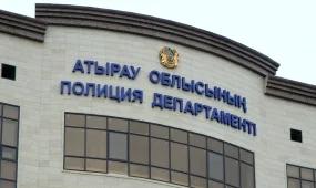 Атырауда Ішкі істер басқармасының арнайы қабылдау орталығында 55 жастағы ер адам асылып қалған