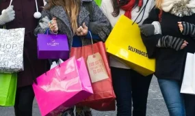 Отличный день для покупок у Стрельцов, смена планов у Весов: что сулят звезды во вторник, 31 марта