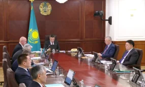 Беспилотное авто, финансовые нарушения в сфере образования и "новое ЕНТ" обсуждали в Правительстве