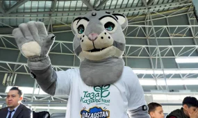 Юные столичные футболисты провели экоакцию на матче сборных Казахстана и Коморских островов