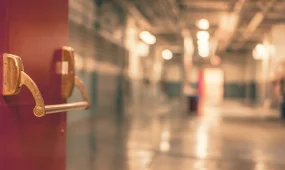 В Алматы спасли пациента после осложнений лечения за рубежом