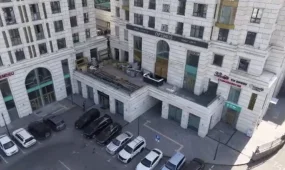 Незаконную террасу ресторана демонтировали по решению суда в Алматы