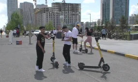 1 шілдеден бастап электронды самокаттарды 18 жасқа толғандар ғана жүргізед