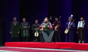 Сильнейшие айтыскеры приняли участие в республиканском командном айтысе в Петропавловске